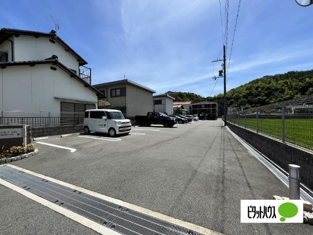 エテルノ　セロ（106） 駐車場