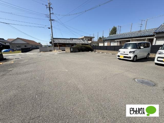 コンチェルト 駐車場