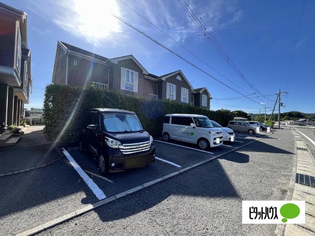 ラピタⅠ（103） 駐車場