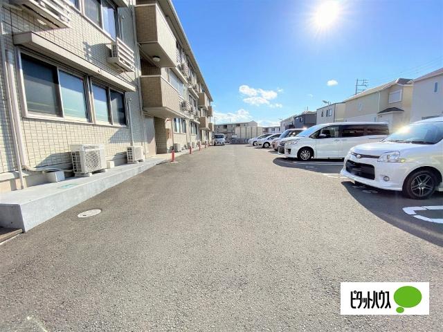 サンライズ加納（106） 駐車場