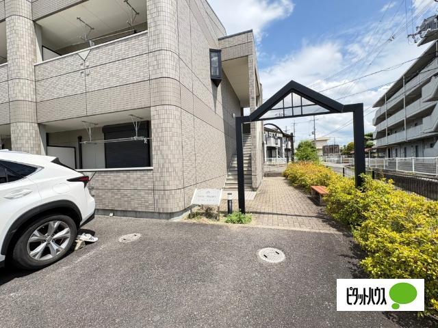 ルーチェ・レガーロ エントランス