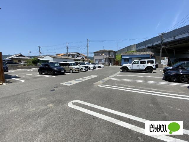 リヴェール松島Ⅰ（205） 駐車場