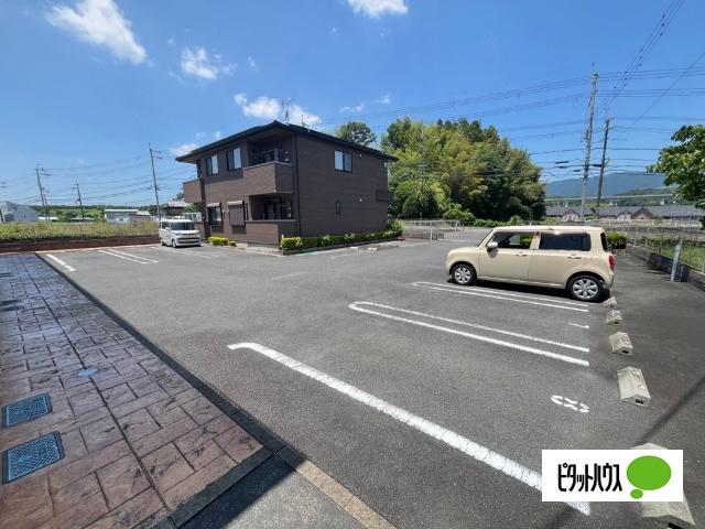 ヴィッセン隅田　Ⅱ（101） 駐車場