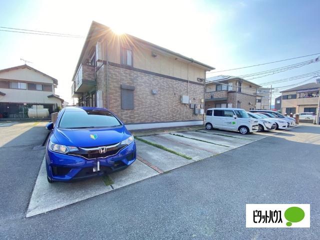 シンフォニータウンⅠ　B棟（105） 駐車場
