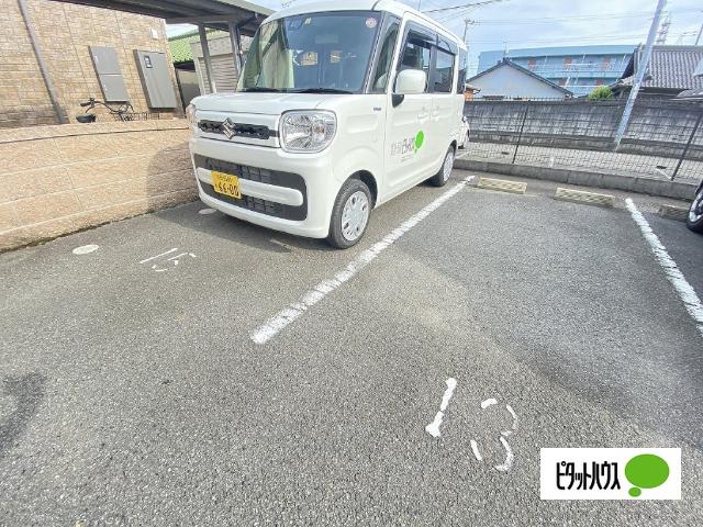 メゾン・ド・クレール（205） 駐車場