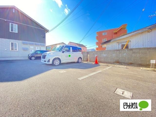 ブランドール松江東（101） 駐車場