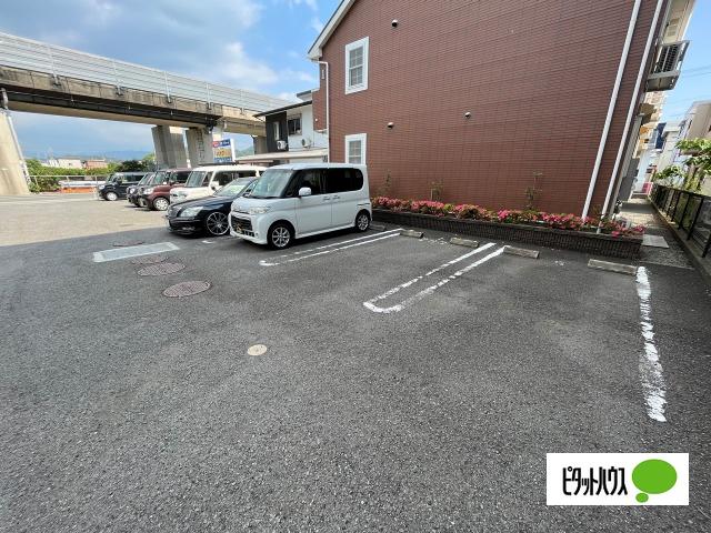 アウローラ神楽野Ⅱ（102） 駐車場