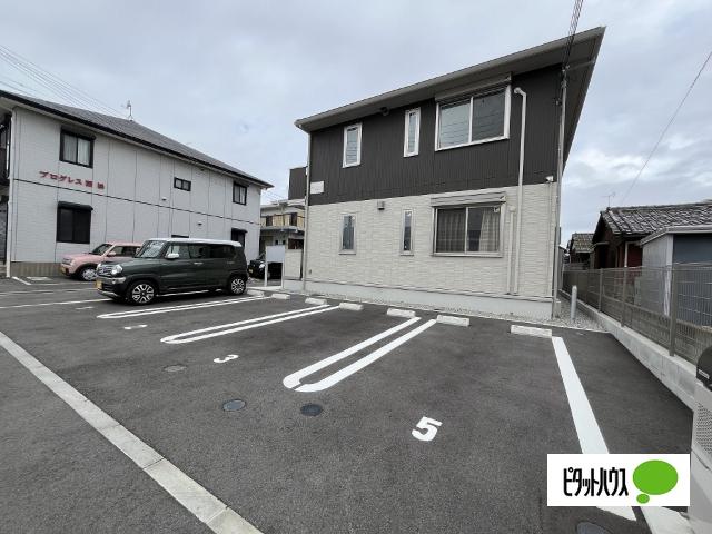 グランドソレーユ西浜（101） 駐車場