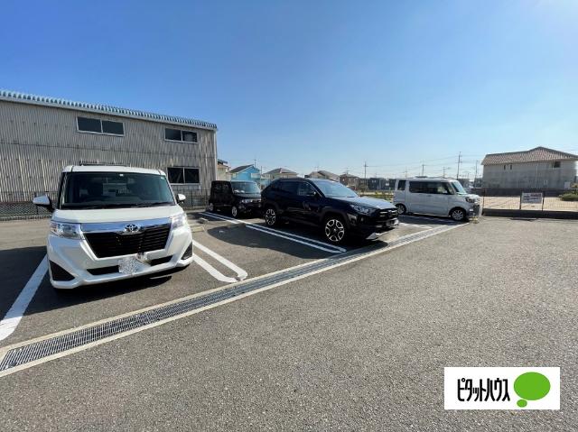 ケーズコート　Ｏ・Ｖ（202） 駐車場