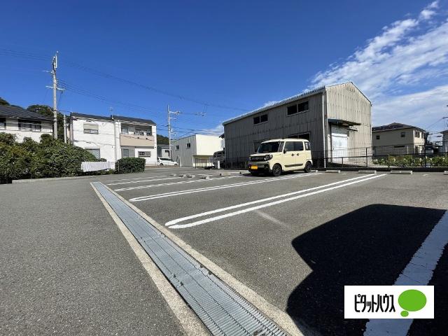 ケーズコート　Ｏ・Ｖ（202） 駐車場