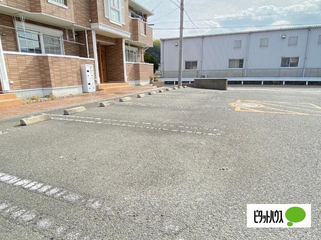 クレメントＡ（101） 駐車場