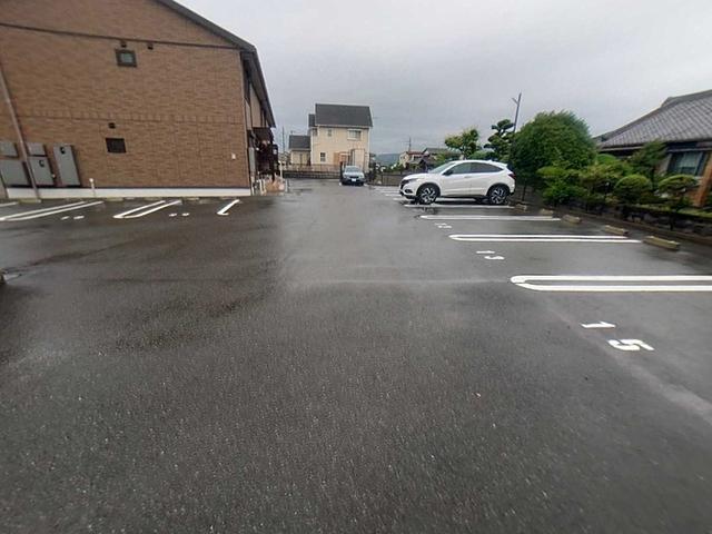 Lａ　ｆｉｇｕｅ（ﾗ ﾌｨｰｸﾞ）（203） 駐車場