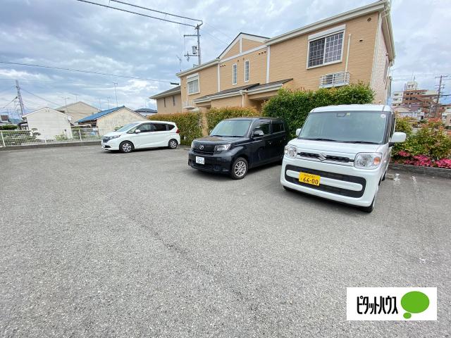 ヒロハウスＣ（202） 駐車場