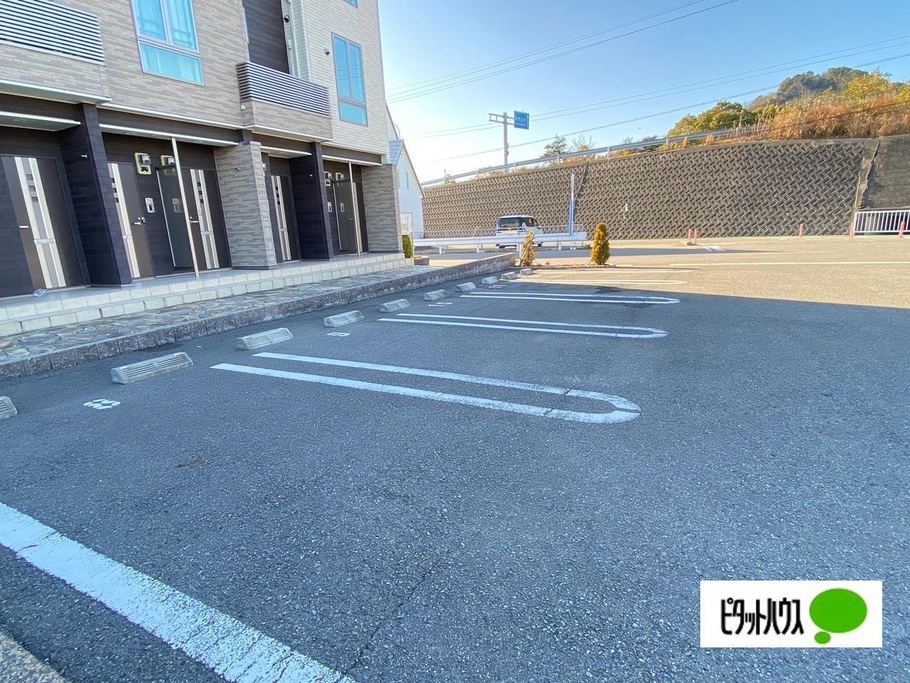 アンジュールＡＲＩＤＡ　Ⅰ（302） 駐車場