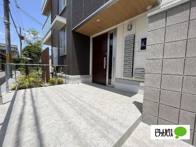 La maison Chico Rich（ﾗ ﾒｿﾞﾝ ﾁｺ ﾘｯﾁ）（301） エントランス