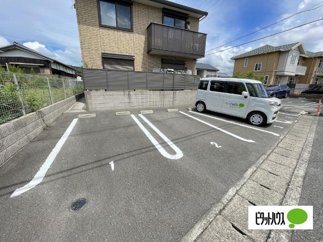 Ｊハープ木ノ本（201） 駐車場