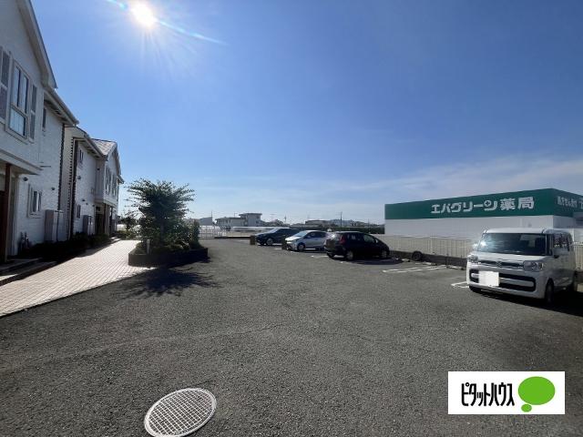 ジョイリバ−Ⅱ（102） 駐車場