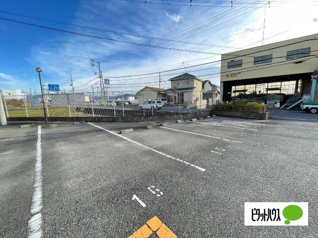 グレイス ヒルズ（106） 駐車場