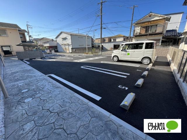 ヴァンヴェール中之島（103） 駐車場