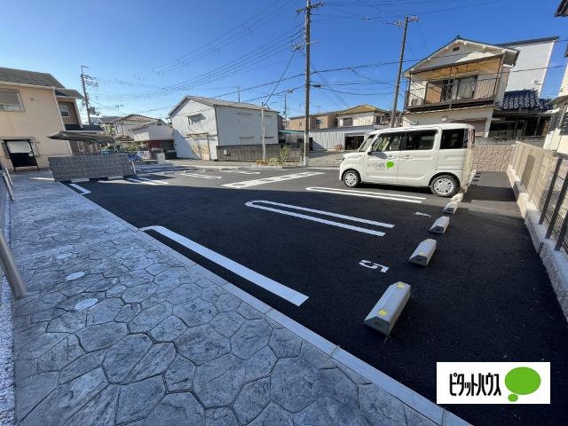 ヴァンヴェール中之島（103） 駐車場