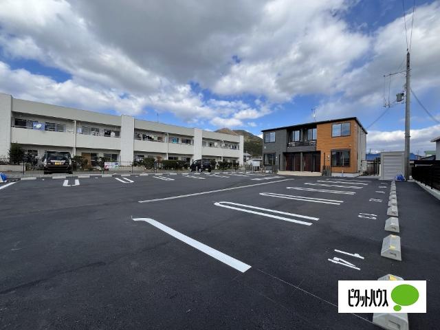 ベルシャイン　紀三井寺　Ⅱ（102） 駐車場