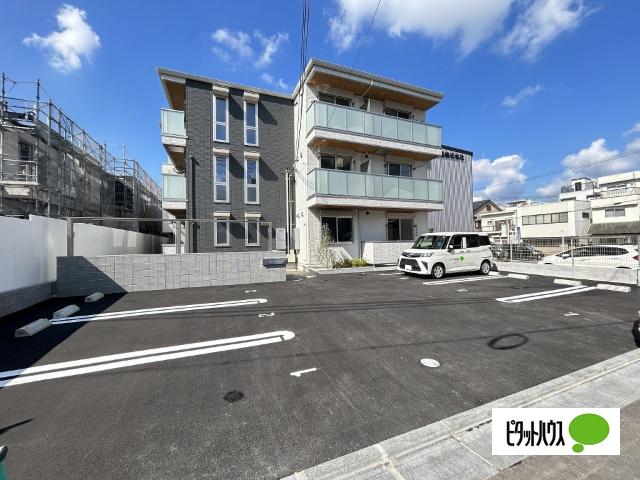 クレスト光洋（201） 駐車場
