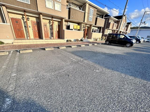 クレメントＤ（101） 駐車場