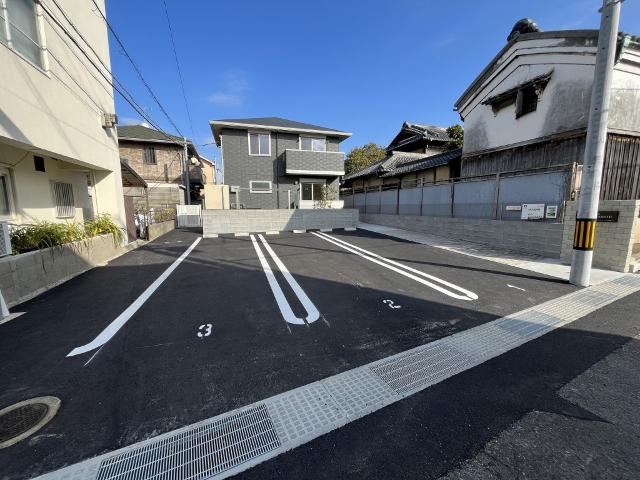 メゾネット岩橋Ⅱ（102） 駐車場