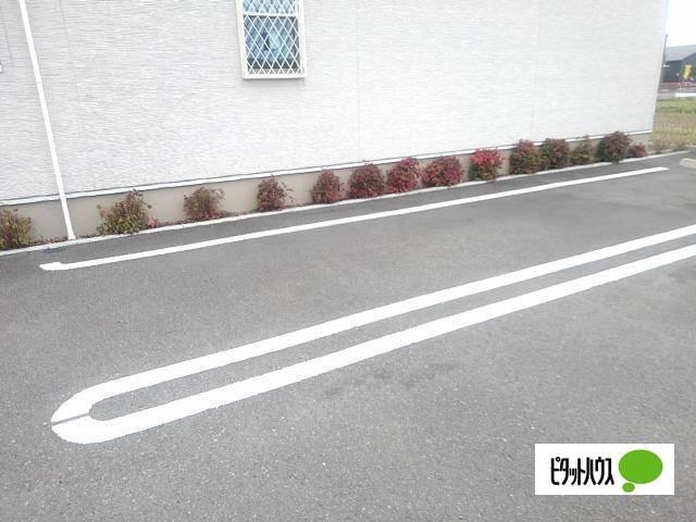 桜　Ⅰ（101） 駐車場