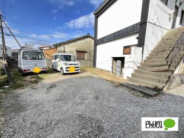 秀美荘（105） 駐車場