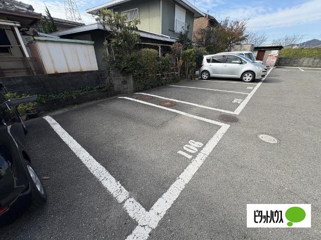 清水ハイツ（207） 駐車場