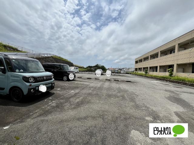 ヴェニール紀ノ川（110） 駐車場