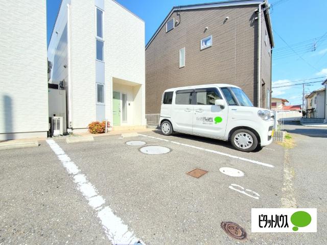 ヴィラージュISHIMA（1b） 駐車場