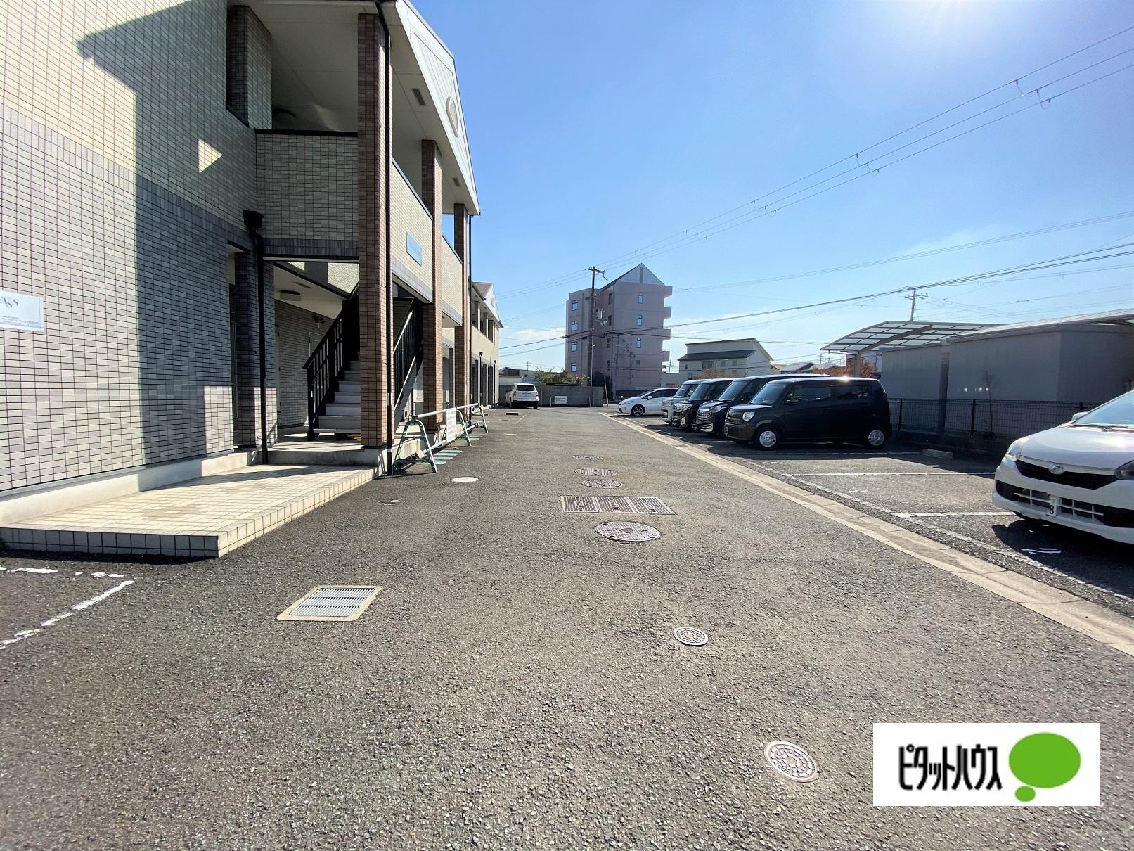 フジパレス太田（102） 駐車場