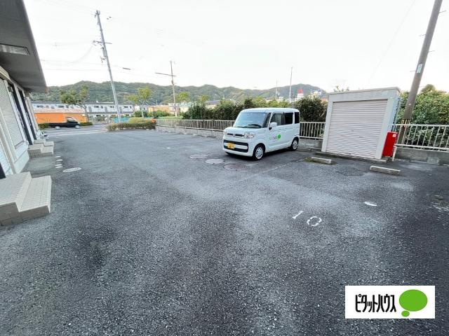 ベレオ古江見（203） 駐車場
