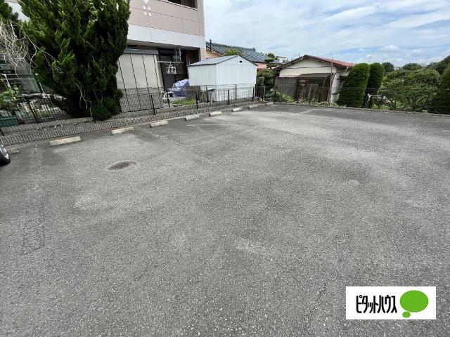 サンハイム中村（103） 駐車場