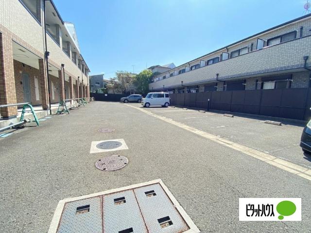 フジパレス太田Ⅱ番館（107） 駐車場