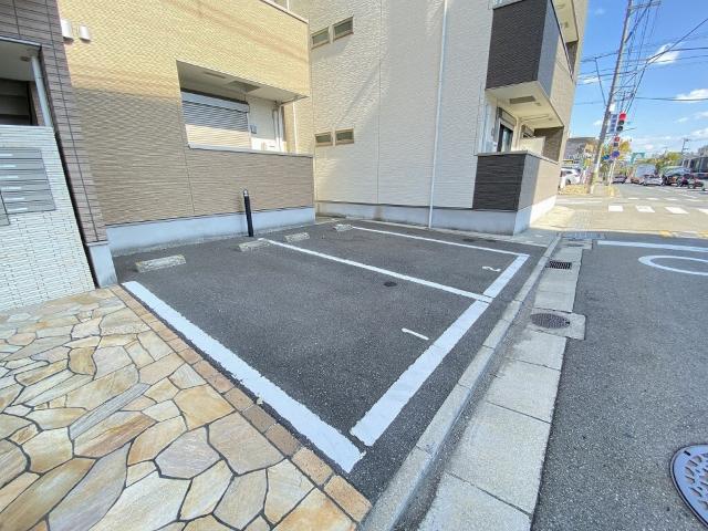 フジパレス和歌山駅南Ⅰ番館（303） 駐車場