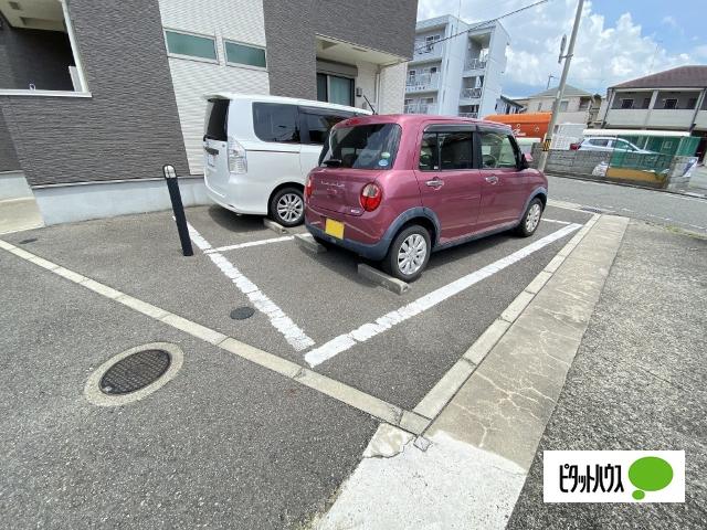 フジパレス中之島サウス（205） 駐車場