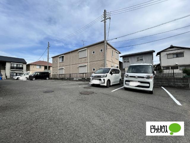 ディアス大澤（205） 駐車場