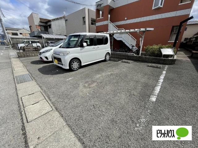 グランクール（107） 駐車場