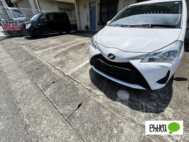 森本マンション 駐車場