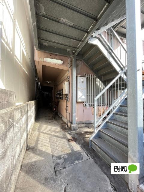 望洋マンション（302） エントランス