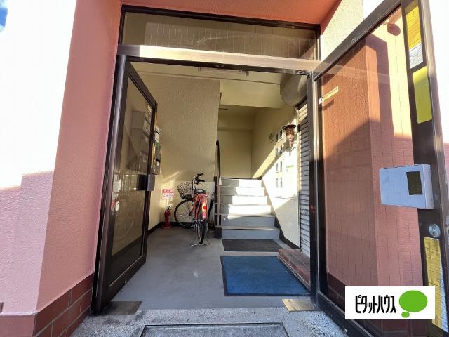 丸富ビル（302） ロビー