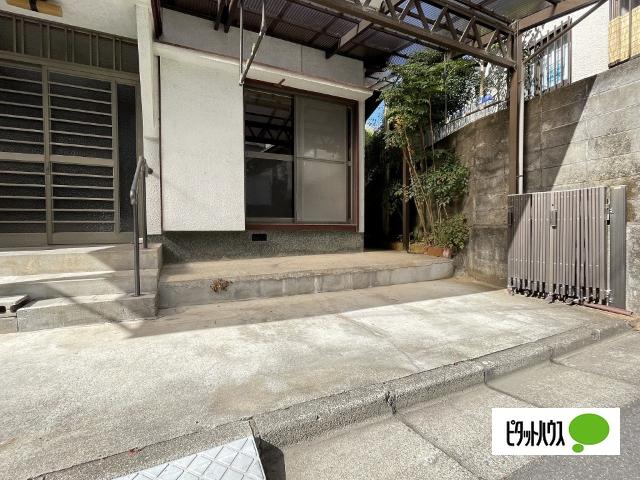 園部　戸建て（-） 駐車場
