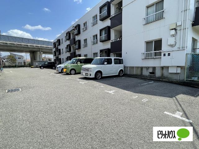 楠見中ハイツ（205） 駐車場