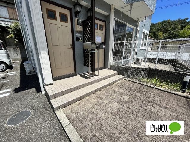 ラグーナ園部（101） エントランス