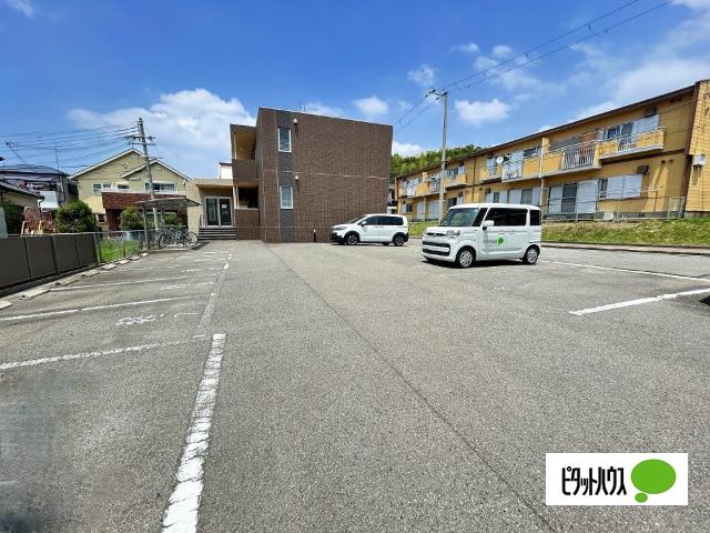 Maison de Soleil（105） 駐車場