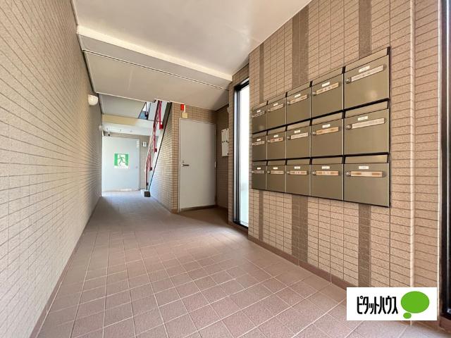 和歌山市紀三井寺マンション エントランス