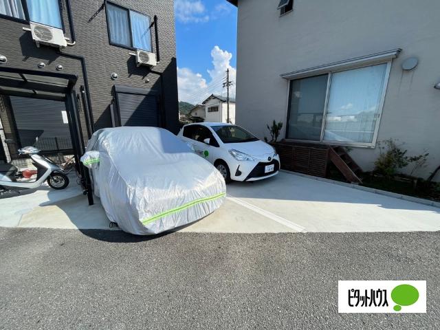エイト三葛（103） 駐車場